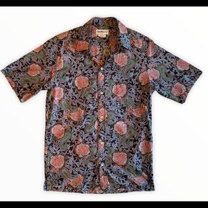 💵 SOLD VTG Hawaii Tori Richard XS Button Up Shirt